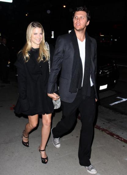 Ali Larter and Hayes MacArthur