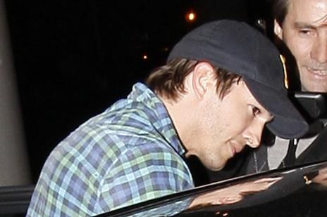 Ashton Kutcher Cares About Demi Moore, Source Confirms » Celeb News