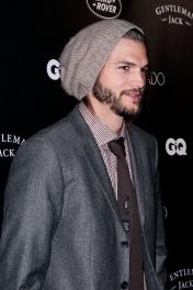 Ashton Kutcher Red Carpet Pic