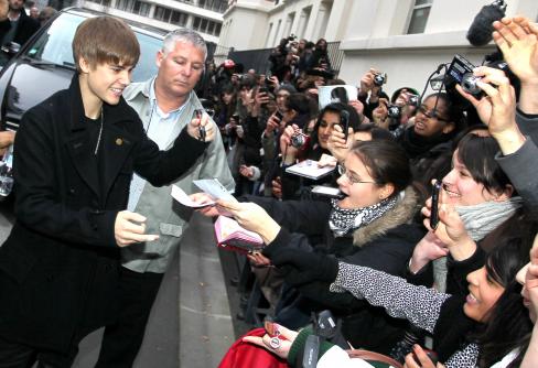 Biebs and Fans