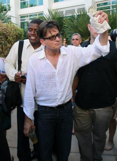 Charlie Sheen on Two and a Half Men: Pull the Plug! » Celeb News