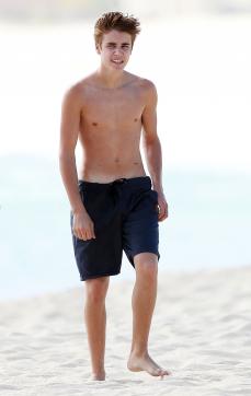 Justin Bieber Shirtless