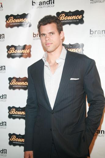 Kris Humphries Red Carpet Pic