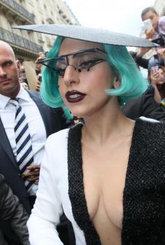 Lady Gaga Cleavage Pic