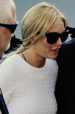 lindsay lohan court photos 2011. Lindsay Lohan is Back in Court