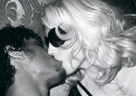 Madonna, Jesus Luz Kiss