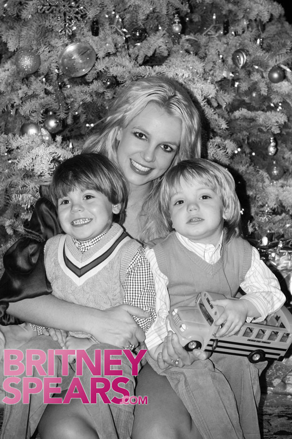 merry-christmas-from-britney-spears-kids.jpg