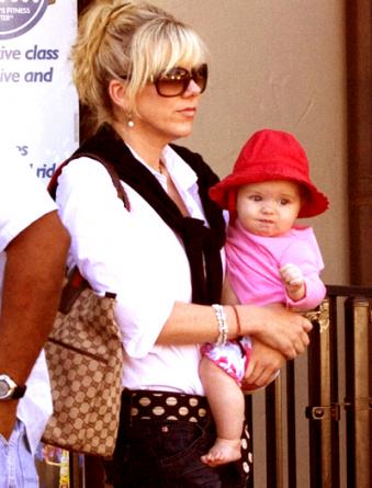 Rielle Hunter and baby Frances