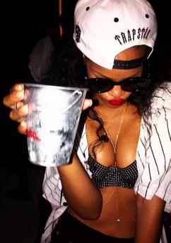 Rihanna Cleavage Pic