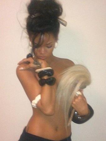 Rihanna Topless Twit Pic