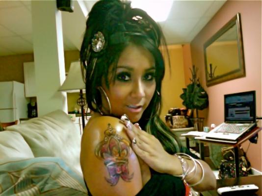 Snooki's new shoulder tattoo which she posted a photo of on Twitter over