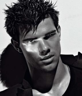 Taylor Lautner in VMAN