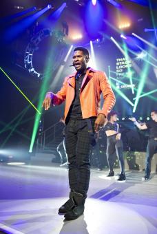 Usher Dancing