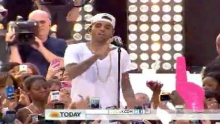 Chris Brown - Don't Wake Me Up (Live on Today 2012)