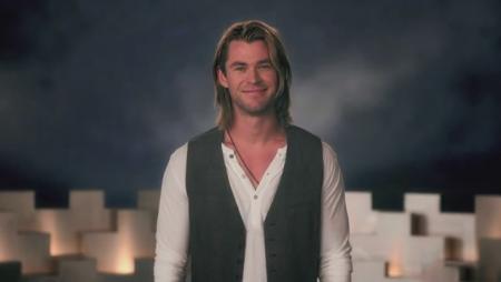 Chris Hemsworth: Happy Birthday Kristen Stewart!