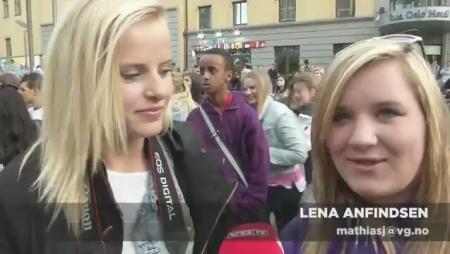 Justin Bieber Fans Flip Out in Norway