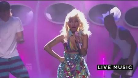 Nicki Minaj - Starships (American Idol Results Show)