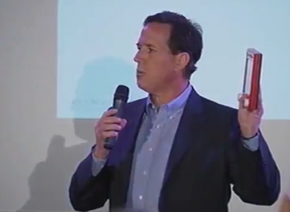 Rick Santorum Demonstrates Etch-a-Sketch