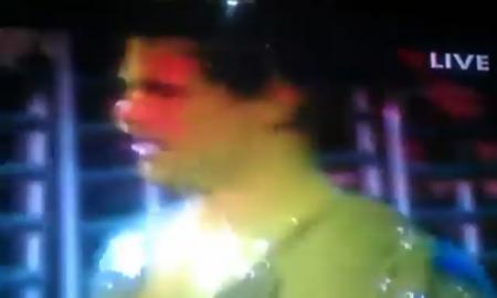 Taylor Lautner Gets Slimed